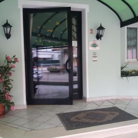 Hotel Fatima Rimini Exterior foto